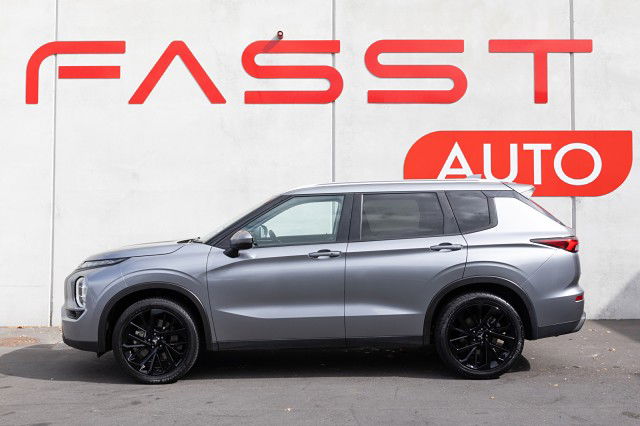 2023 Mitsubishi Outlander XLS 2.5P/CVT