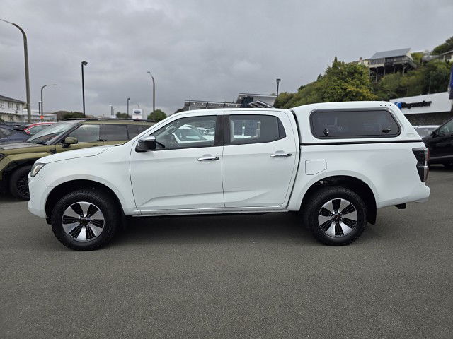 2022 Isuzu D-Max LS Double Cab 2WD 6 Speed Manual
