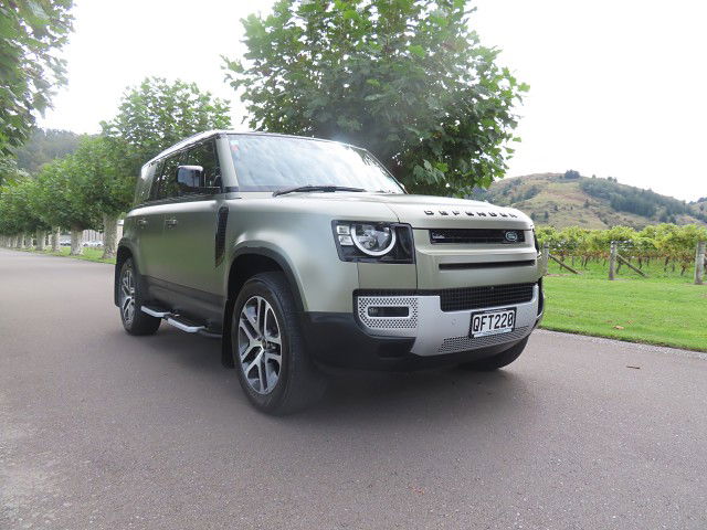2023 Land Rover Defender 110 D300 Satin Edition
