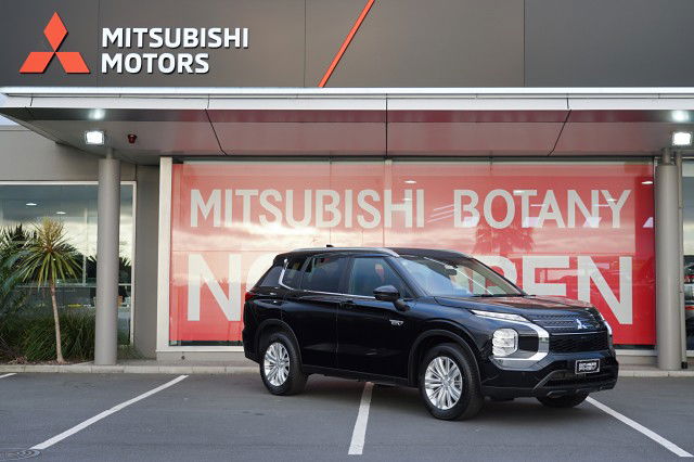 2025 Mitsubishi Outlander LS PHEV 4WD SUV - UP TO 84KM RANGE