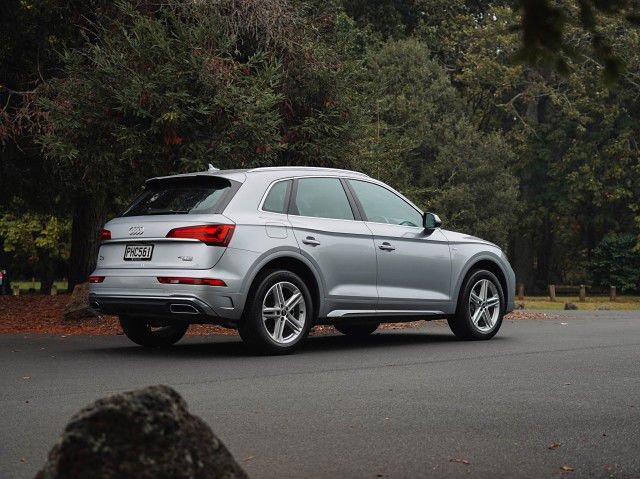 2022 Audi Q5 40 TDi Q 150KW S-Line 7A 2.0D