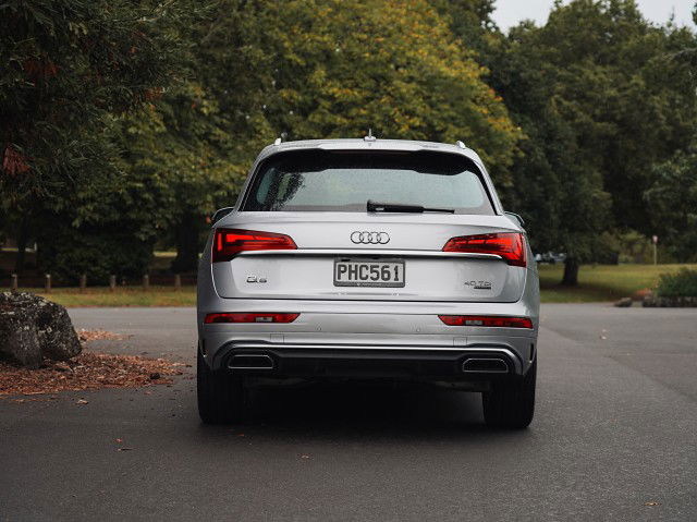 2022 Audi Q5 40 TDi Q 150KW S-Line 7A 2.0D