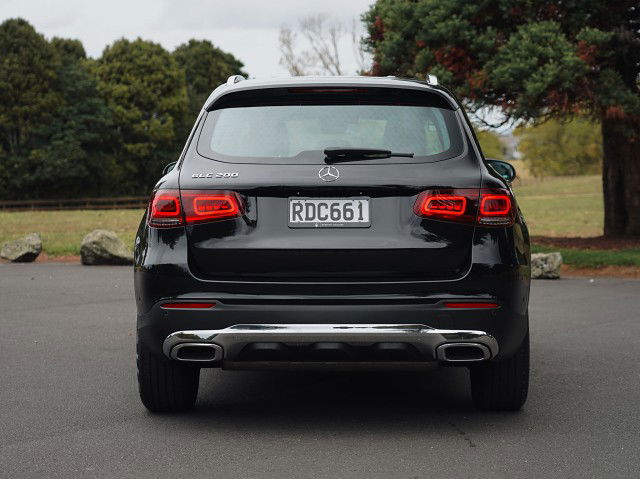2022 Mercedes-Benz GLC 200 2.0P  9AT