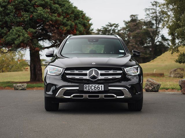 2022 Mercedes-Benz GLC 200 2.0P  9AT