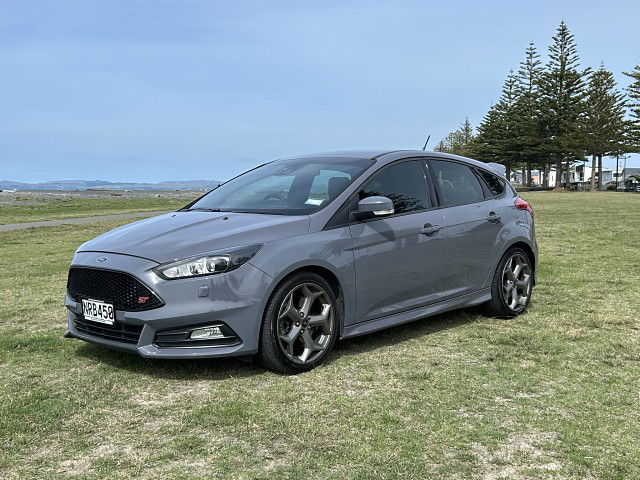2018 Ford Focus ST2 Ecoboost 2.0P/6M
