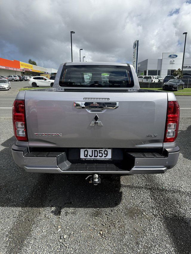 2024 Mitsubishi Triton GLX 4WD DC 6AT 2.4DT