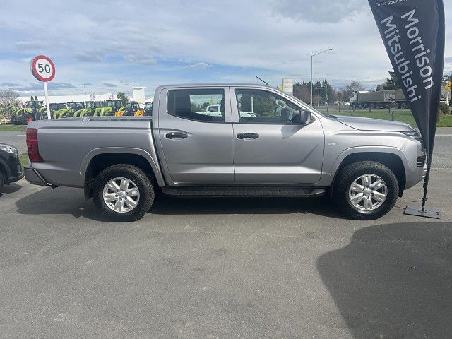 2024 Mitsubishi Triton DC WS 2.4D GLX 2WD 6AT