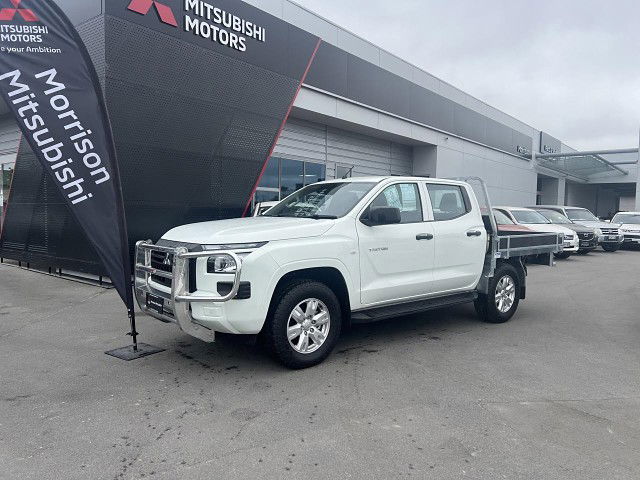 2025 Mitsubishi Triton DC CH 2.4D GLX 4WD 6AT