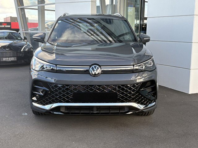 2025 Volkswagen Tiguan R-LINE 2.0 4MOTION