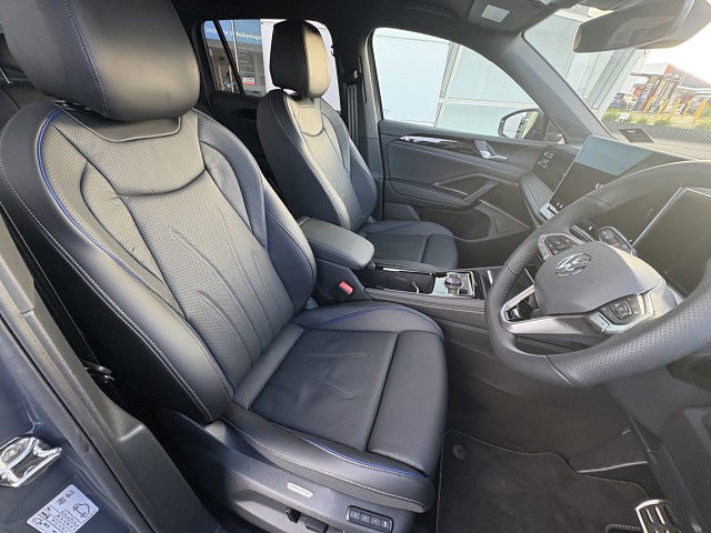 2025 Volkswagen Tiguan R-LINE 2.0 4MOTION