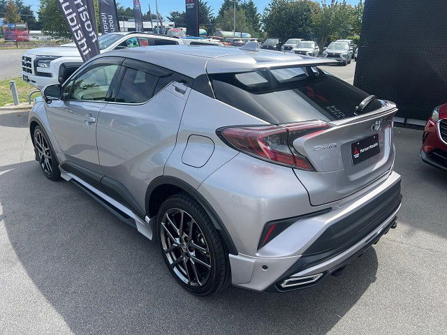 2017 Toyota C-HRG
