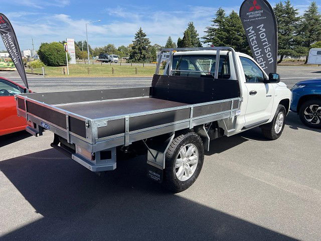 2025 Mitsubishi Triton SC CH 2.4D GLX 4WD 6AT
