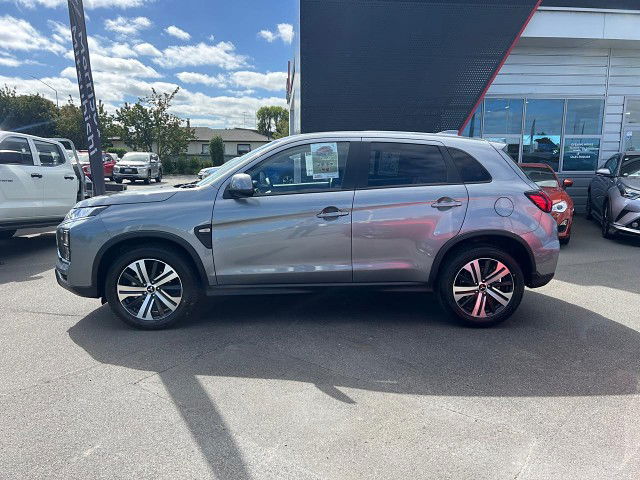 2025 Mitsubishi LS