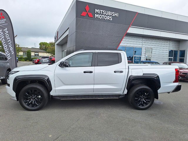 2025 Mitsubishi Triton DC WS 2.4D VRX 4WD 6AT