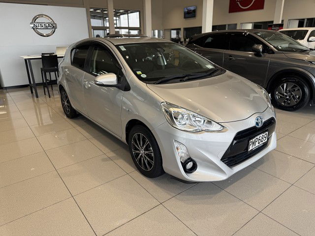 2017 Toyota Aqua Hybrid 1496cc