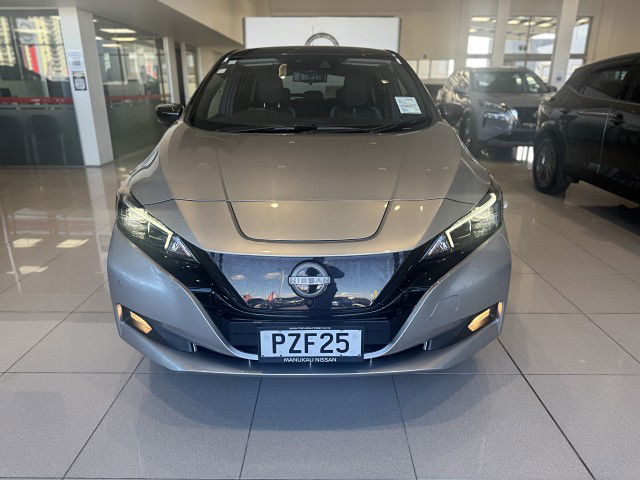 2023 Nissan LEAF 60Kwh/Ev/Fd - Two Tone