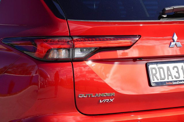 2025 Mitsubishi Outlander 2.5P VRX 4WD CVT