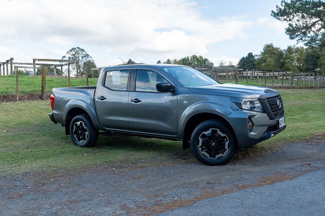 2021 Nissan Navara SL 2WD Manual