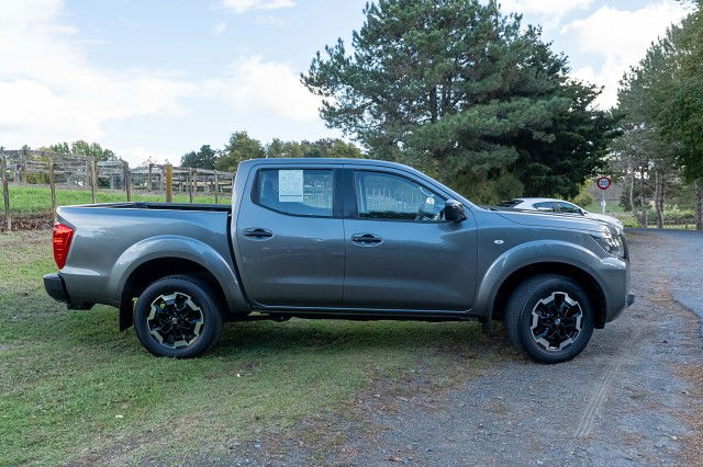 2021 Nissan Navara SL 2WD Manual