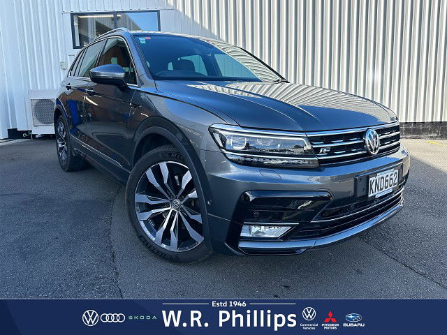 2017 Volkswagen Tiguan TSI R-Line 4MOTION 2