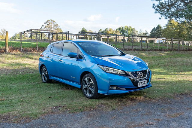 2022 Nissan LEAF 62KW