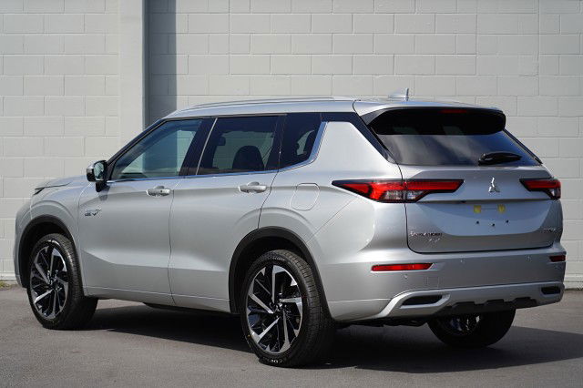 2025 Mitsubishi Outlander VRX 2.4 PHEV 4WD