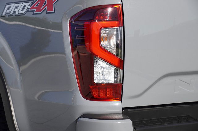 2025 Nissan Navara 2.3T Diesel PRO-4X D/C W/S 4WD