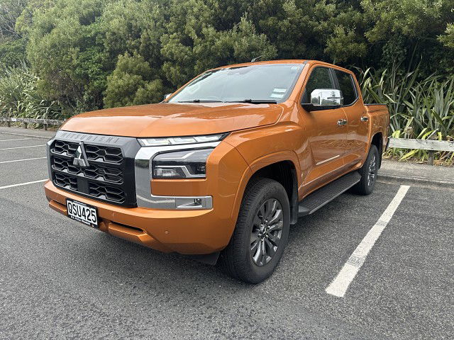 2024 Mitsubishi Triton GLXR 4WD