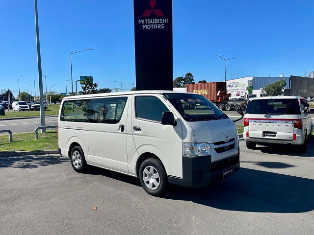 2020 Toyota Hiace 5DR Petrol