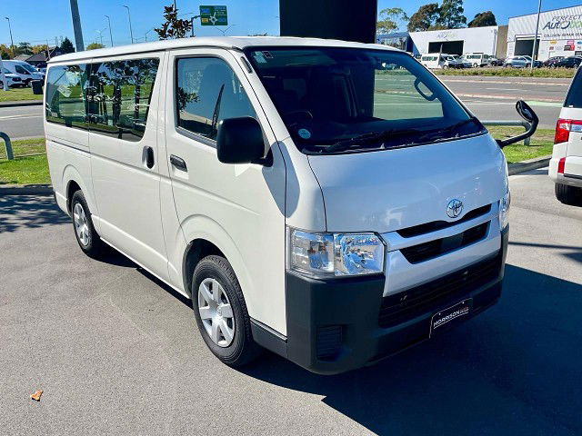 2020 Toyota Hiace 5DR Petrol