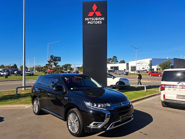 2020 Mitsubishi Outlander PHEV 4WD G