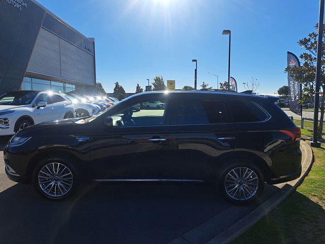2020 Mitsubishi Outlander PHEV 4WD G