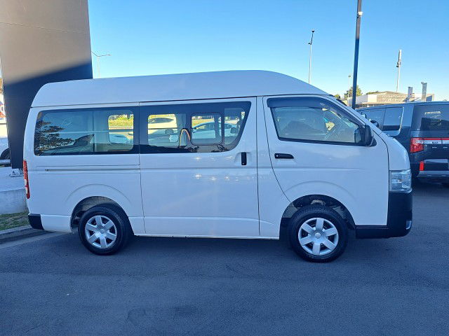 2019 Toyota Hiace 5DR DIESEL HIGHROOF