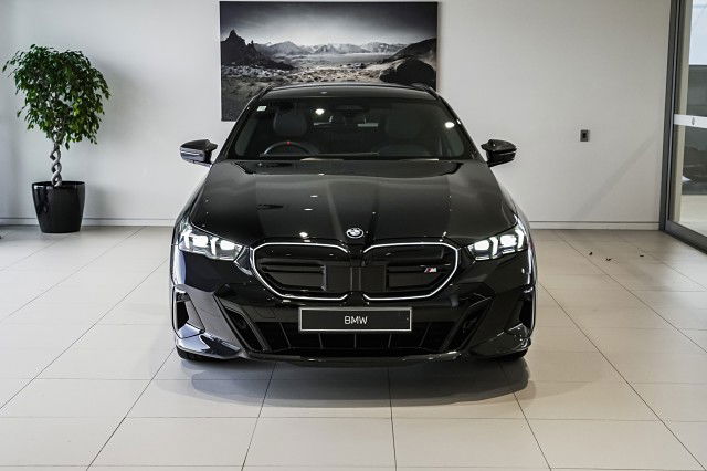 2025 BMW i5 M60 Touring
