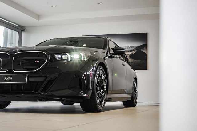 2025 BMW i5 M60 Touring