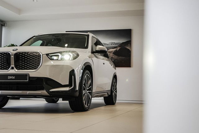 2025 BMW iX1 xDrive30