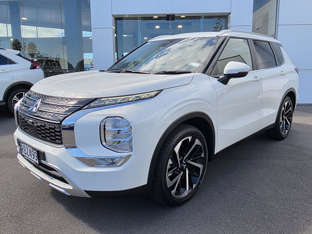 2025 Mitsubishi Outlander Xls 2.5P/Cvt