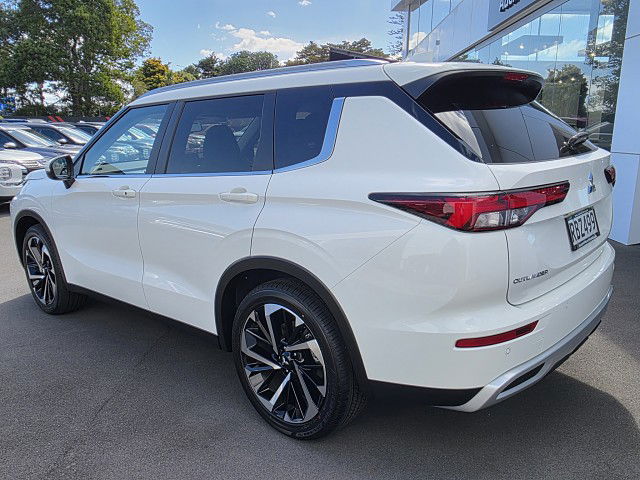 2025 Mitsubishi Outlander Xls 2.5P/Cvt
