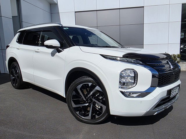 2025 Mitsubishi Outlander Vrx 2.5P/Cvt