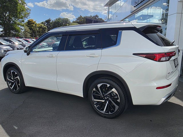 2025 Mitsubishi Outlander Vrx 2.5P/Cvt
