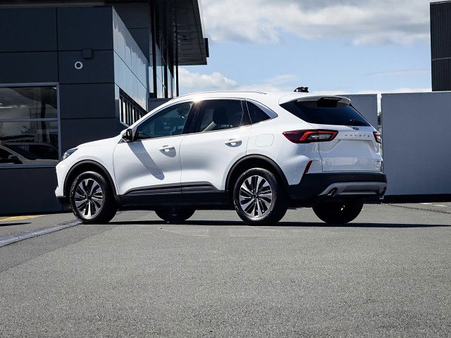 2024 Ford Escape Titanium 2.5Ph
