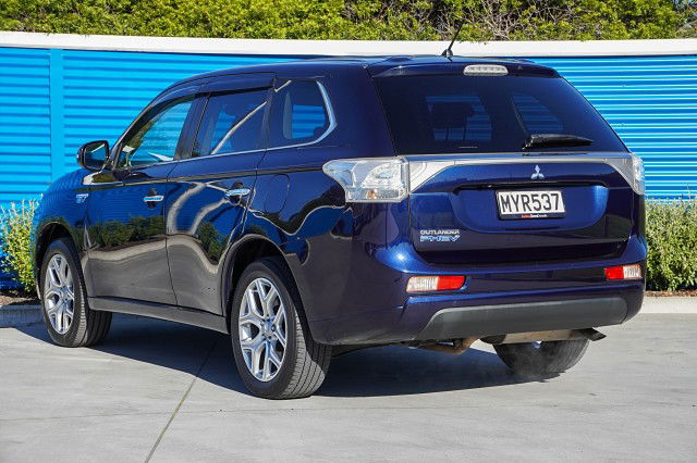 2015 Nissan Outlander PHEV