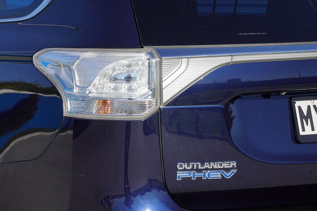 2015 Nissan Outlander PHEV