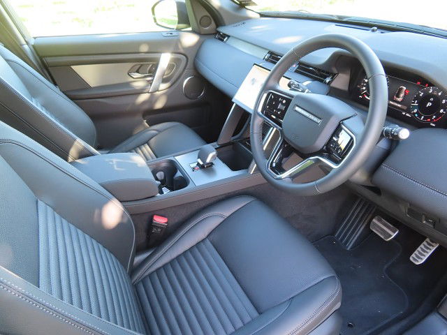 2025 Land Rover Discovery Sport P250 Dynamic SE
