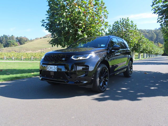 2025 Land Rover Discovery Sport P250 Dynamic SE