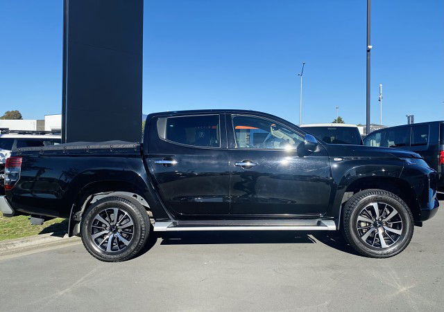2020 Mitsubishi Triton DC Glxr 6AT 2.4D/6AT