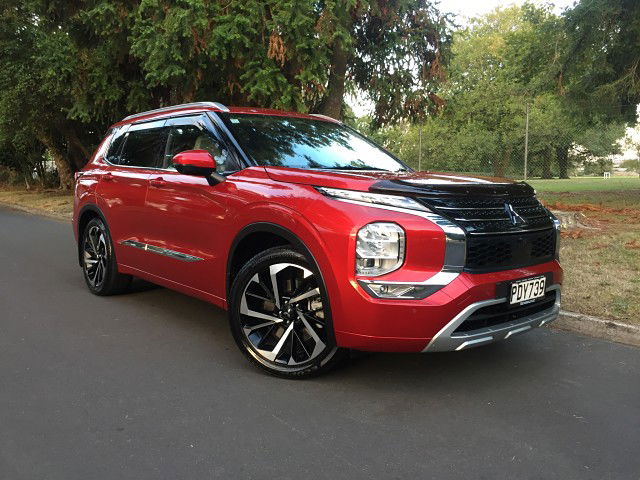2022 Mitsubishi Outlander VRX 4WD 2.5L PETROL