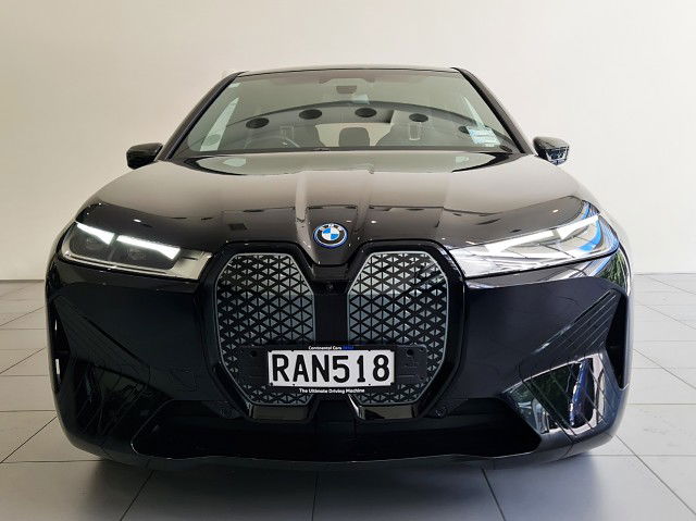 2025 BMW iX SPORT 40 xDrive