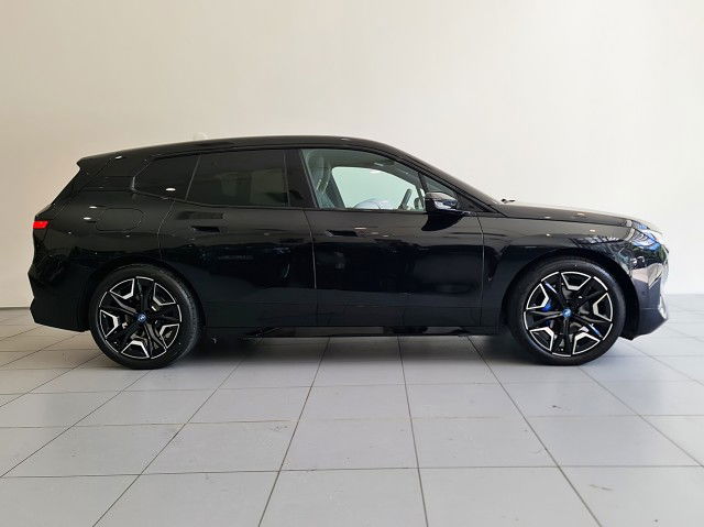 2025 BMW iX SPORT 40 xDrive