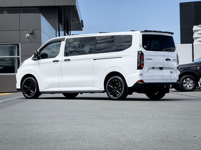 2024 Ford Transit 320L Bus 2.0D/8At